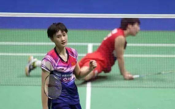 我国击剑女 我国击剑女